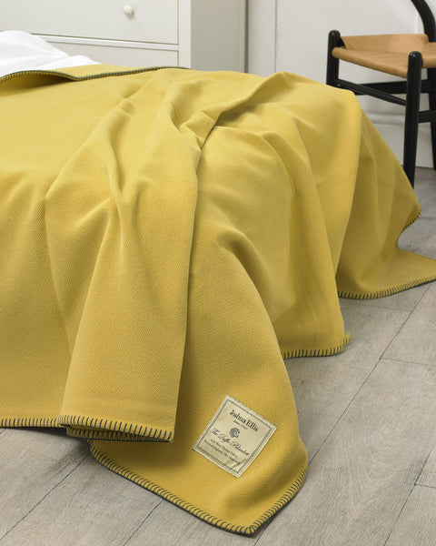 UA-305BS52219-T01W01_grande.