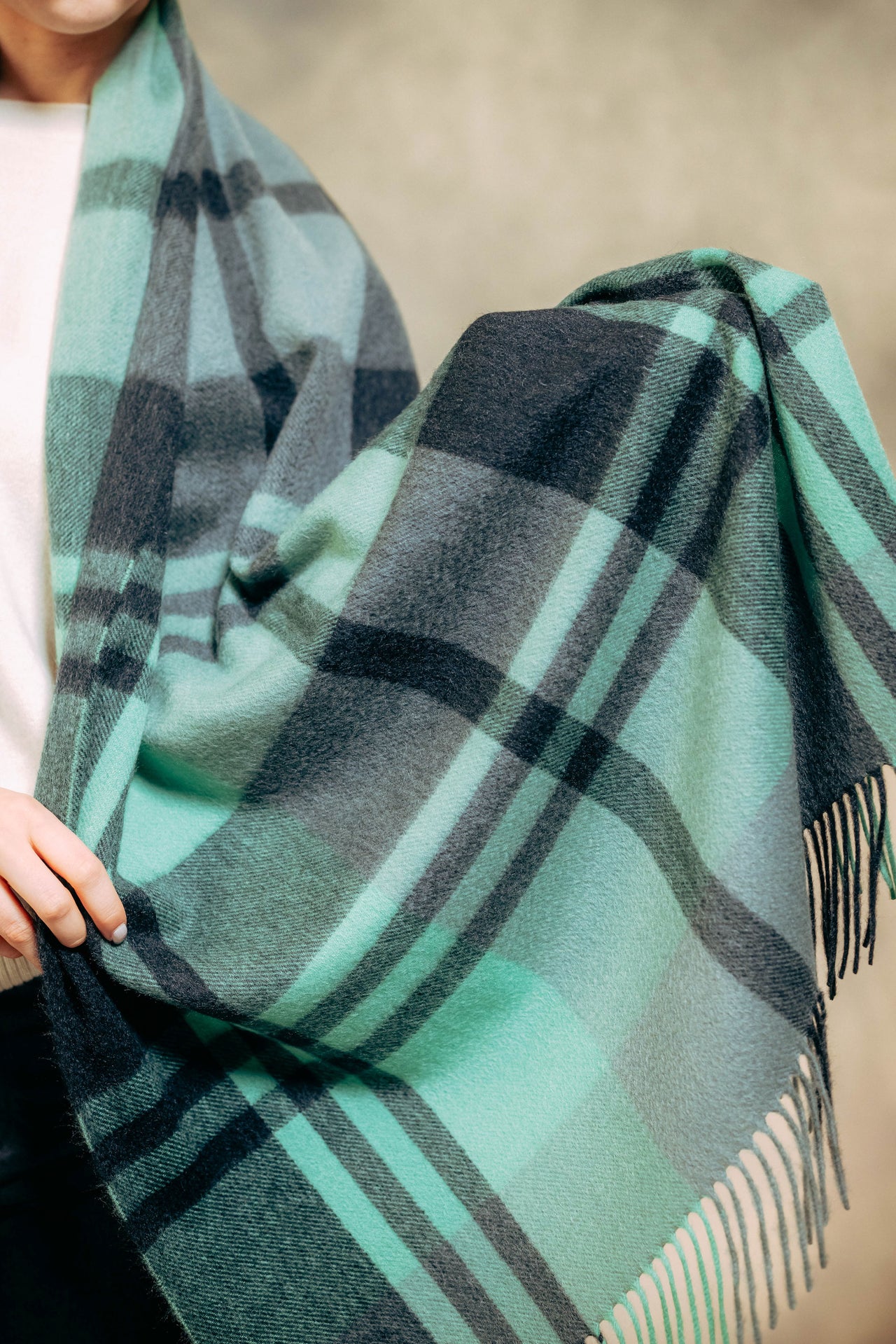 Black Watch Ripple 100% Cashmere  Stole - Green x Black