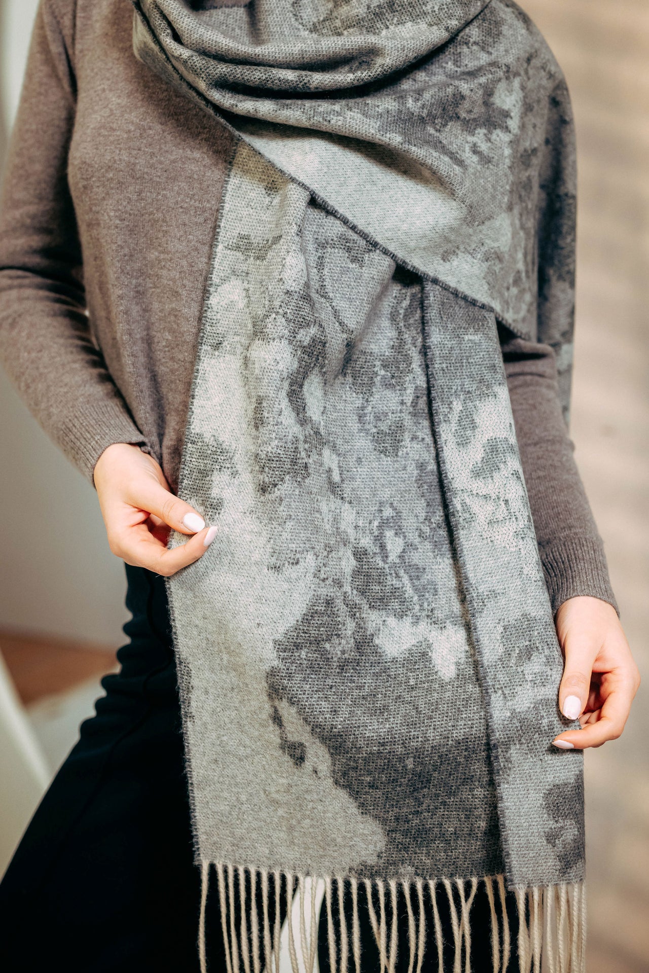 Jacquard Ripple 100% Cashmere  Scarf - Grey